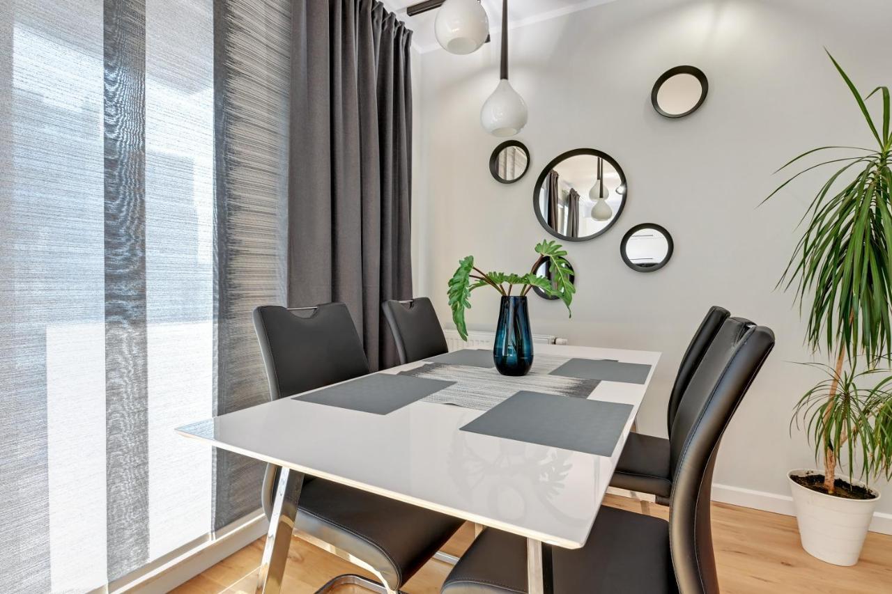Chmielna Park - Center & Parking By Downtown Apartament